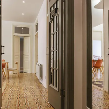 Bravissimo Ciutadans A, 4-bedroom Barri Vell Lägenhet Girona